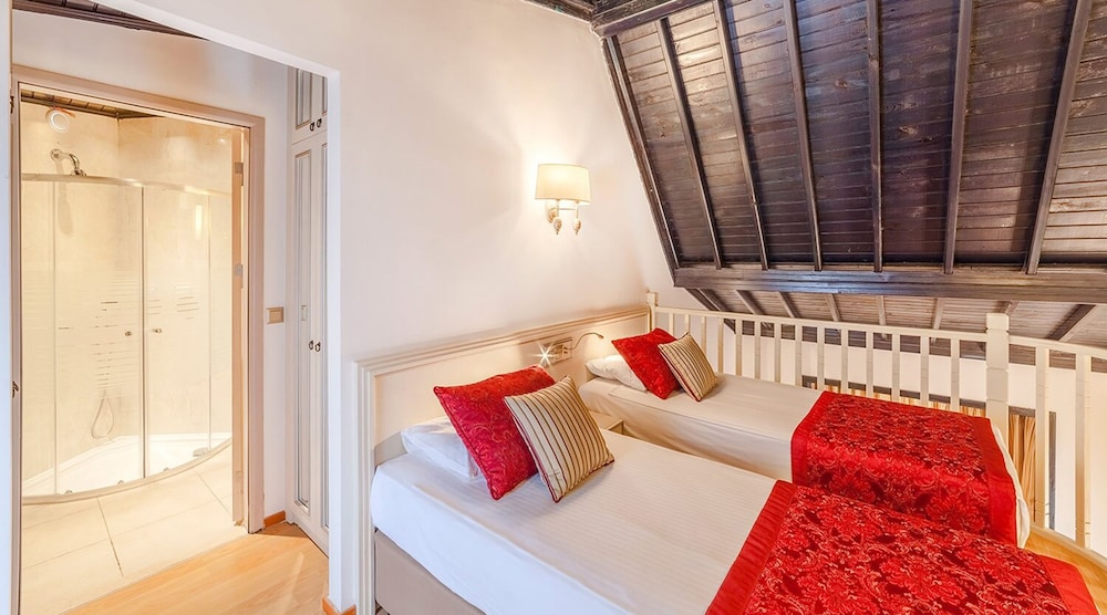 Sunrise Resort Hotel - All Inclusive — Hotel rooms in Manavgat