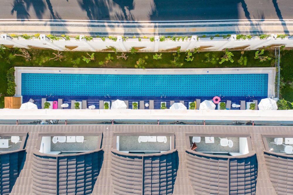 Side Royal Style Hotel — Swimming pool in Side