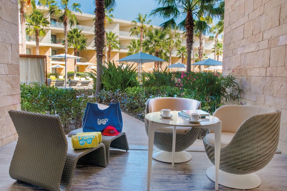 Family Selection at Grand Palladium Select Costa Mujeres - All Inclusive — Hotel building in Playa Mujeres, Quintana Roo