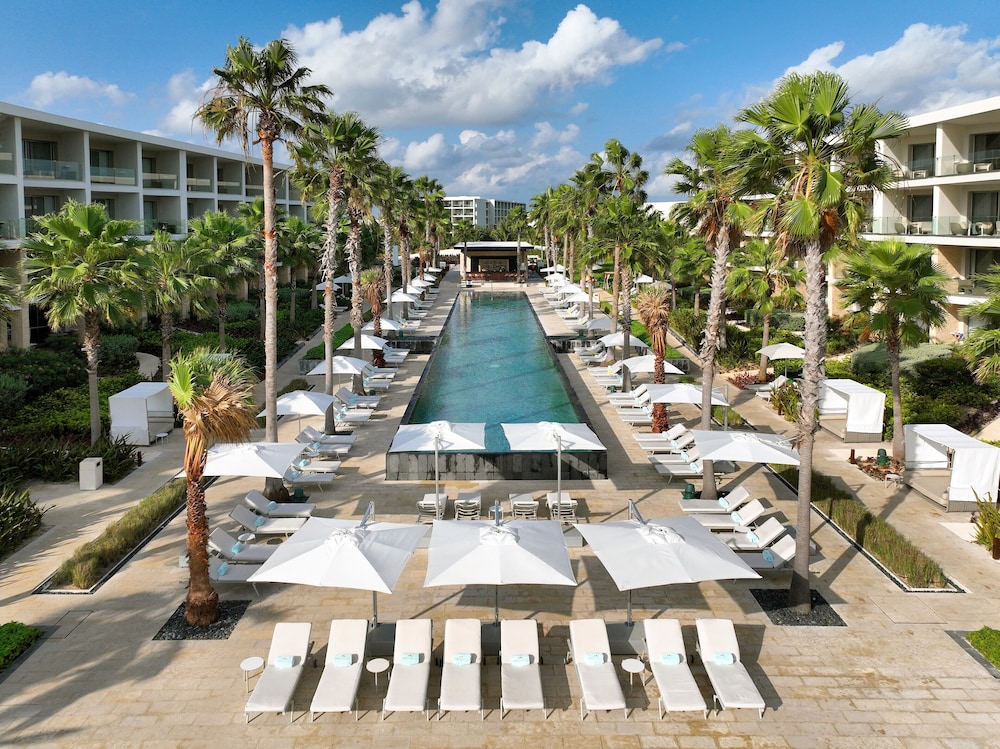 Family Selection at Grand Palladium Select Costa Mujeres - All Inclusive — Swimming pool in Playa Mujeres, Quintana Roo