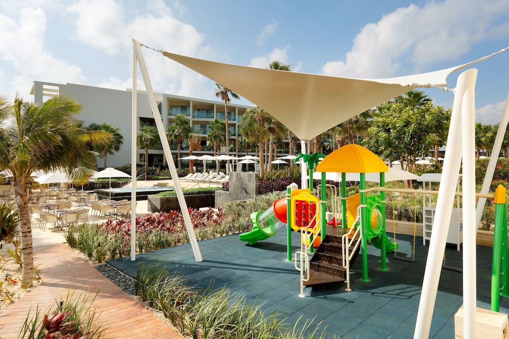 Family Selection at Grand Palladium Select Costa Mujeres - All Inclusive — Attractions for children in Playa Mujeres, Quintana Roo