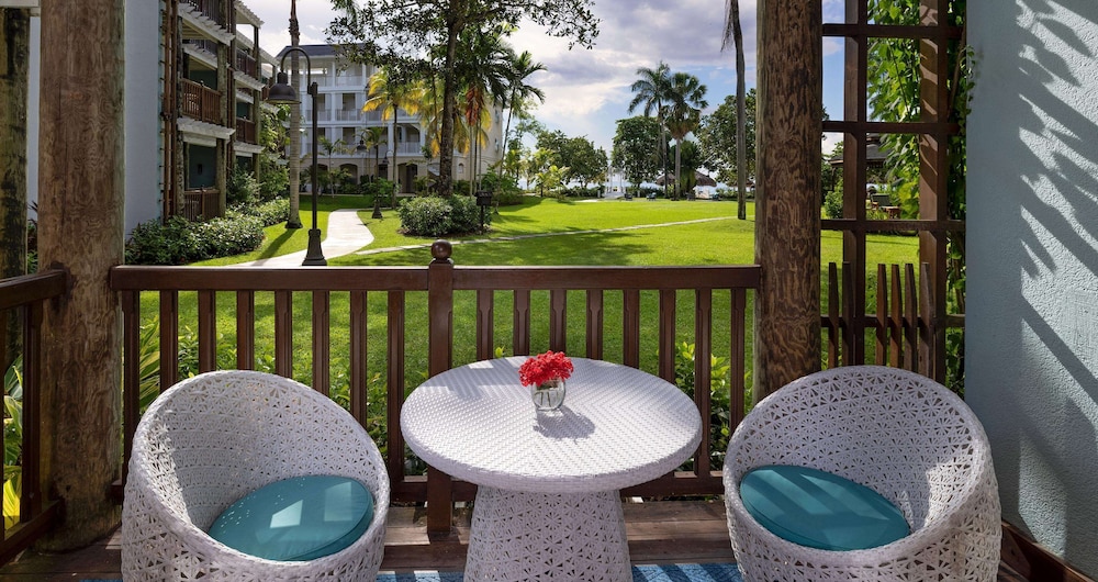 Beaches Jamaica Negril — Hotel building in Negril