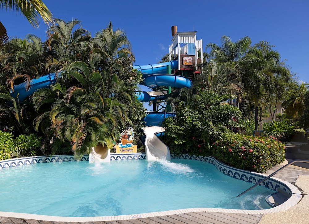 Beaches Jamaica Negril — Swimming pool in Negril