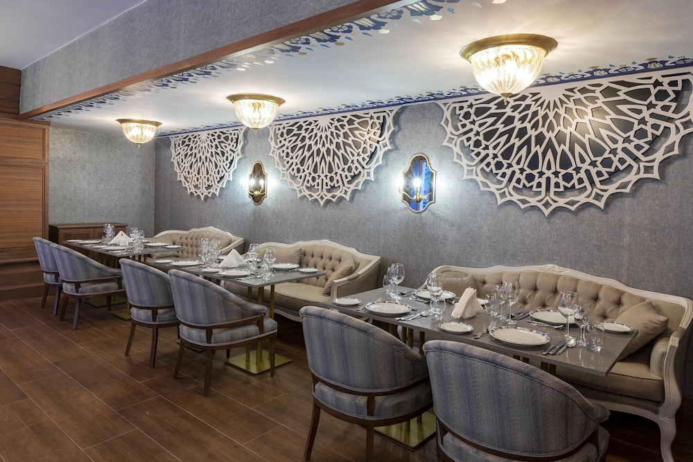 Bella Resort & Spa - All Inclusive — Restaurant & bars in Side