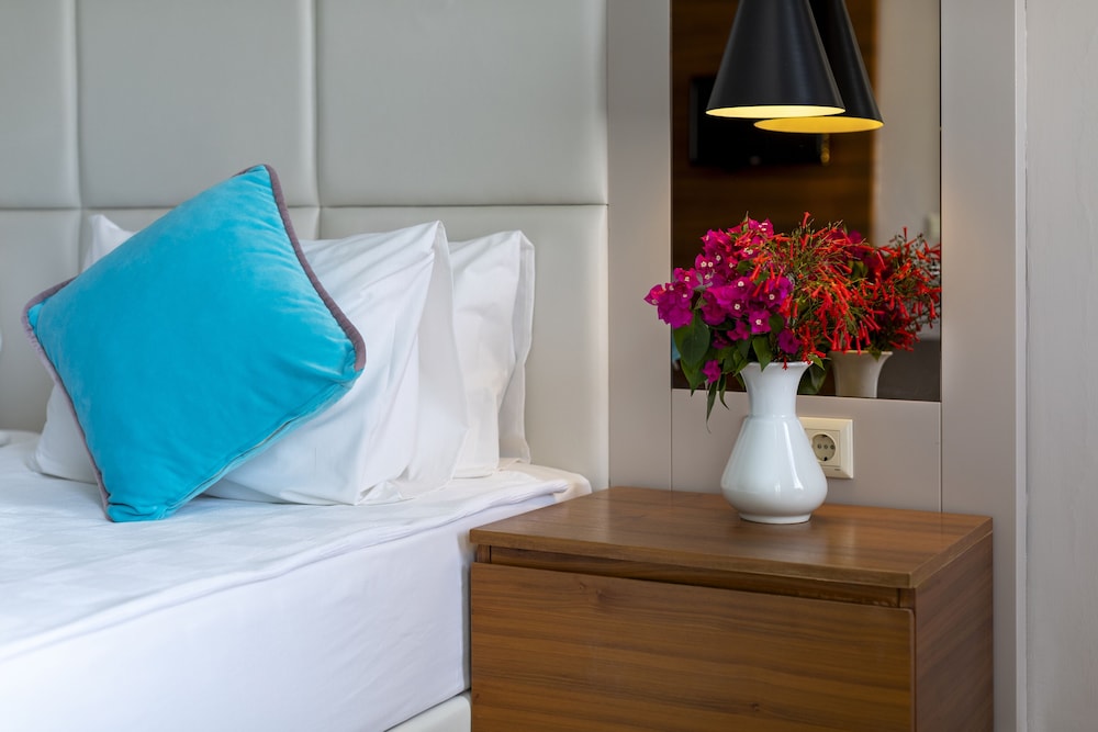 Bella Resort & Spa - All Inclusive — Hotel rooms in Side