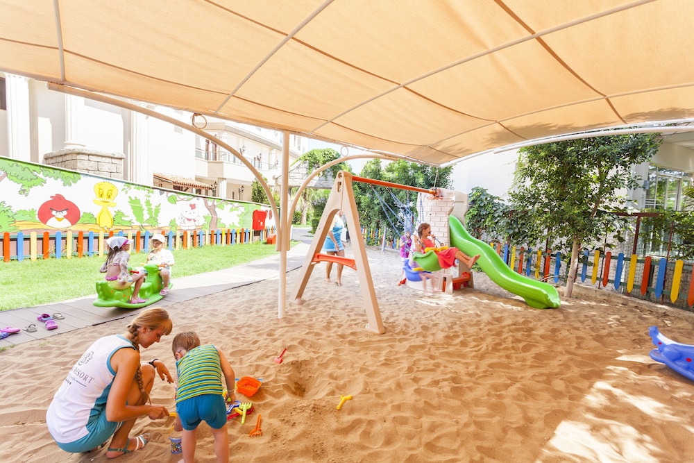 Bella Resort & Spa - All Inclusive — Attractions for children in Side