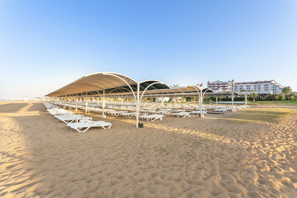 Bella Resort & Spa - All Inclusive — Beach in Side