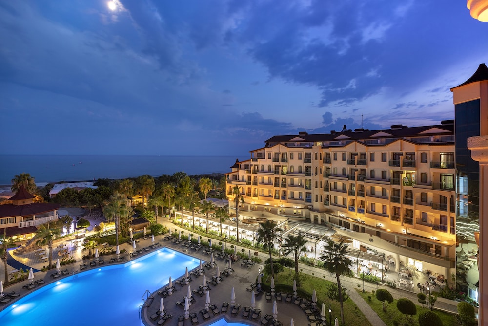 Bella Resort & Spa - All Inclusive — Hotel building in Side