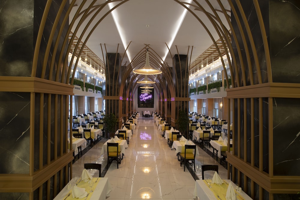 Bella Resort & Spa - All Inclusive — Restaurant & bars in Side