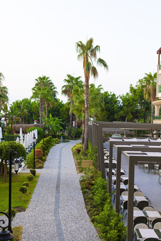 Bella Resort & Spa - All Inclusive — Hotel building in Side