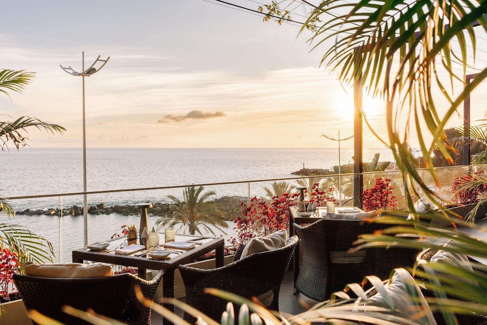 Saccharum Resort — Restaurant & bars in Calheta, Madeira