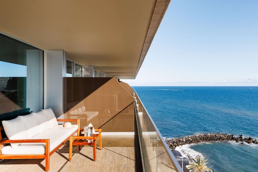 Saccharum Resort — Hotel rooms in Calheta, Madeira