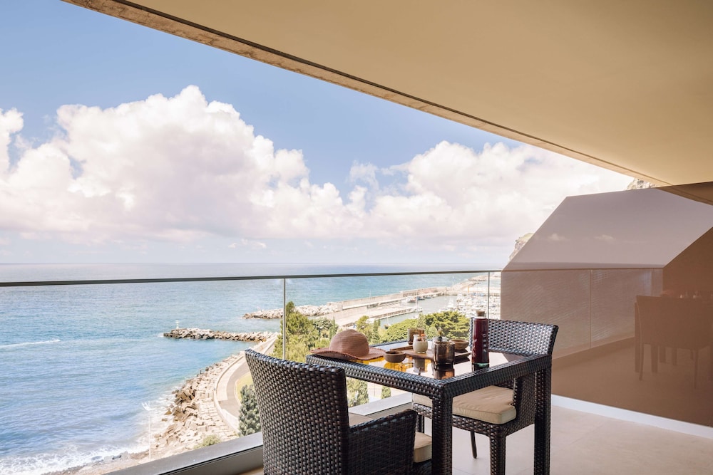 Saccharum Resort — Hotel rooms in Calheta, Madeira