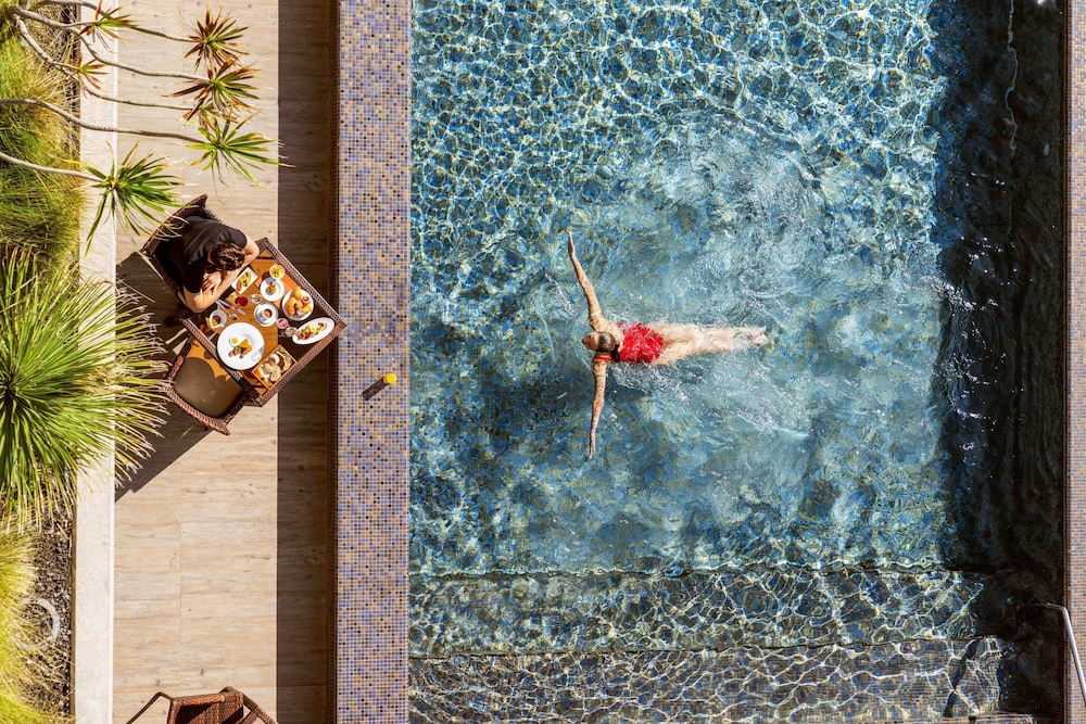 Saccharum Resort — Swimming pool in Calheta, Madeira