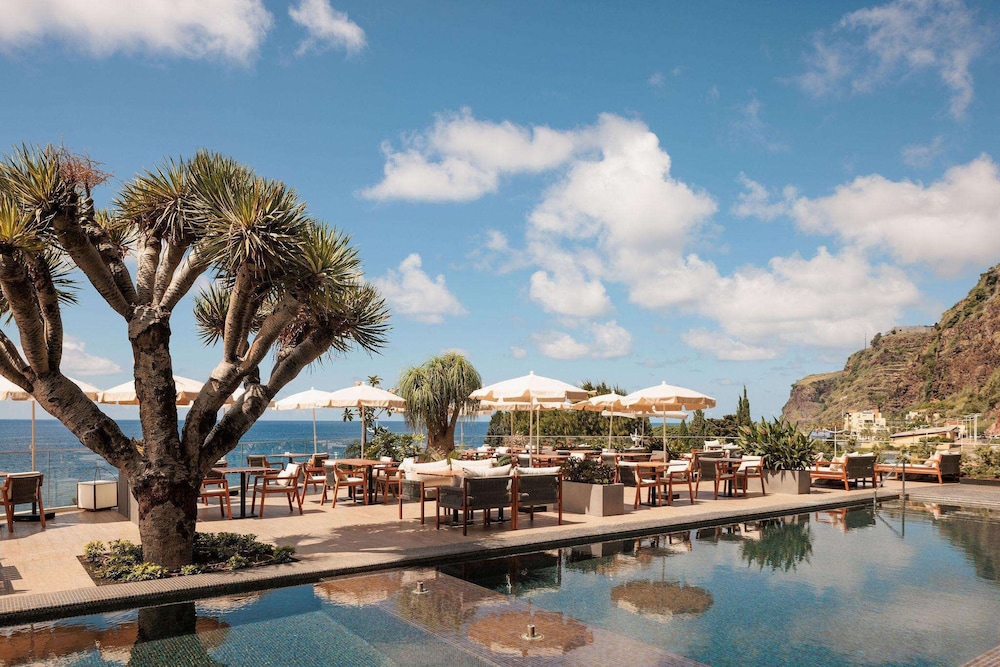 Saccharum Resort — Restaurant & bars in Calheta, Madeira