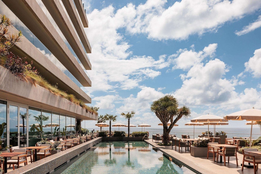 Saccharum Resort — Swimming pool in Calheta, Madeira