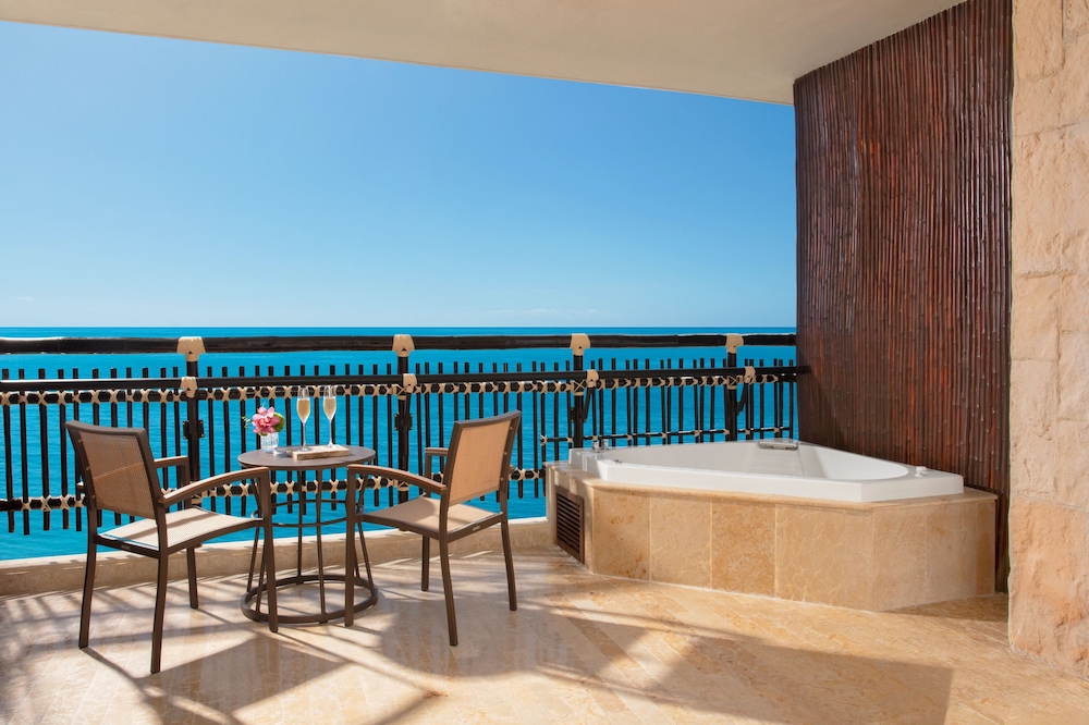 Dreams Riviera Cancun Resort & Spa - All Inclusive — Hotel rooms in Puerto Morelos, Quintana Roo