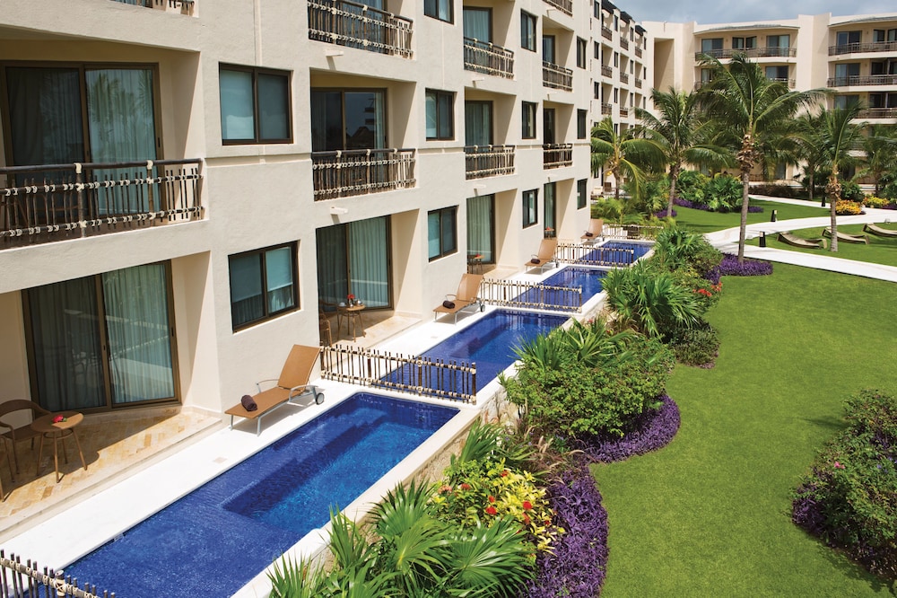 Dreams Riviera Cancun Resort & Spa - All Inclusive — Swimming pool in Puerto Morelos, Quintana Roo