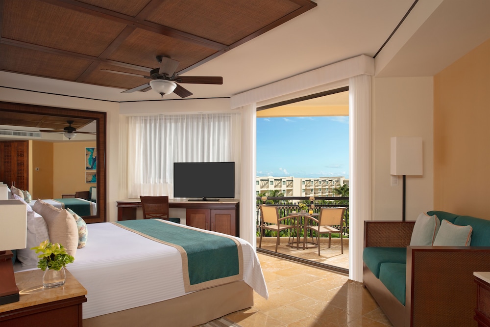 Dreams Riviera Cancun Resort & Spa - All Inclusive — Hotel rooms in Puerto Morelos, Quintana Roo