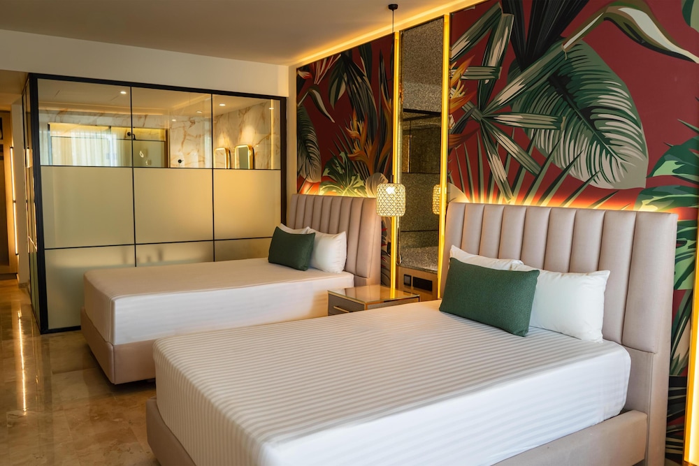 Grand Sunset Princess - All Inclusive — Hotel rooms in Playa del Carmen, Quintana Roo