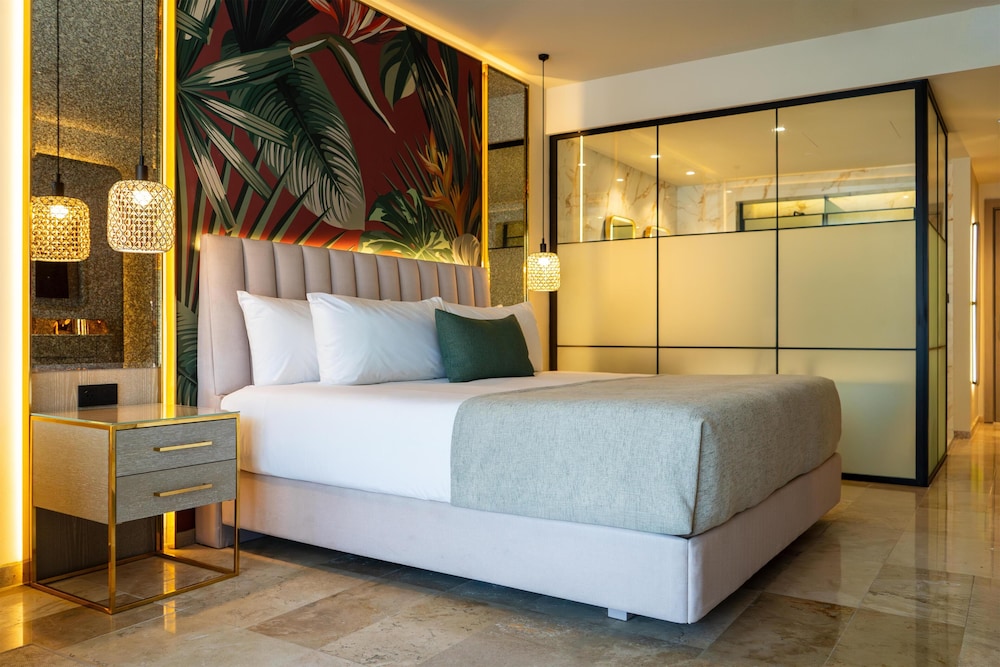 Grand Sunset Princess - All Inclusive — Hotel rooms in Playa del Carmen, Quintana Roo