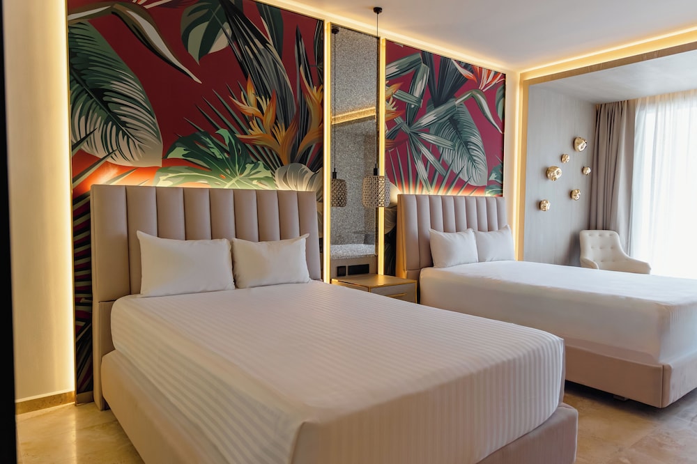 Grand Sunset Princess - All Inclusive — Hotel rooms in Playa del Carmen, Quintana Roo