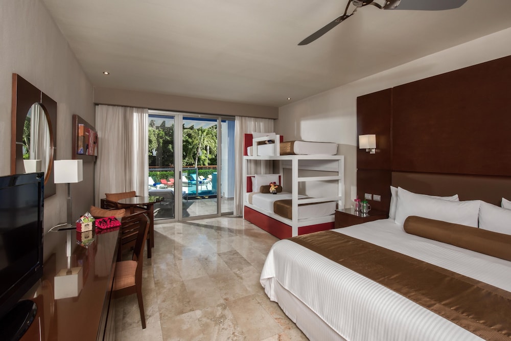 Grand Sunset Princess - All Inclusive — Hotel rooms in Playa del Carmen, Quintana Roo