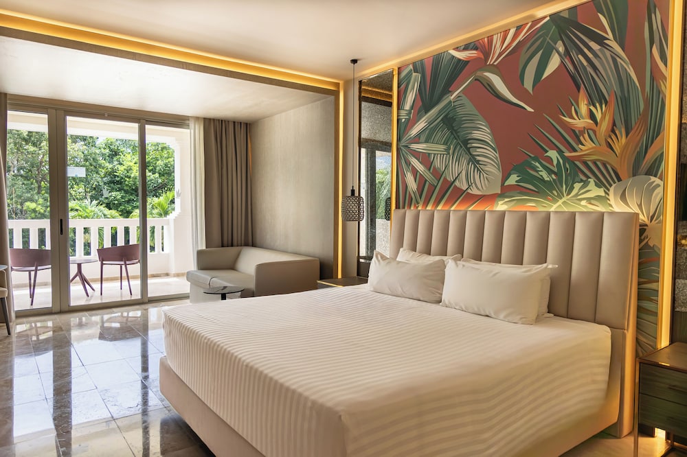 Grand Sunset Princess - All Inclusive — Hotel rooms in Playa del Carmen, Quintana Roo