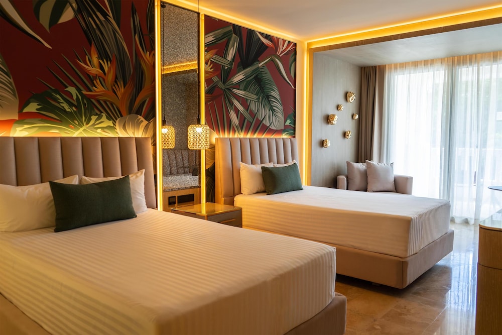 Grand Sunset Princess - All Inclusive — Hotel rooms in Playa del Carmen, Quintana Roo