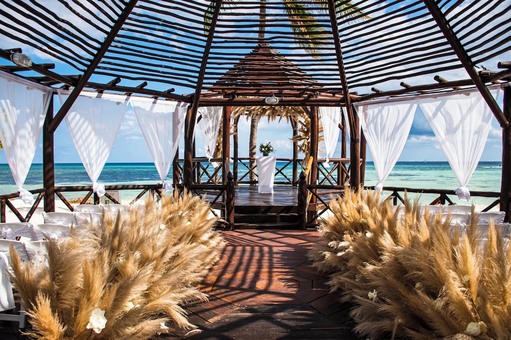 Grand Sunset Princess - All Inclusive — Beach in Playa del Carmen, Quintana Roo