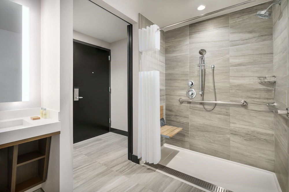 Doubletree by Hilton New York Times Square South — Hotel rooms in New York City, New York State