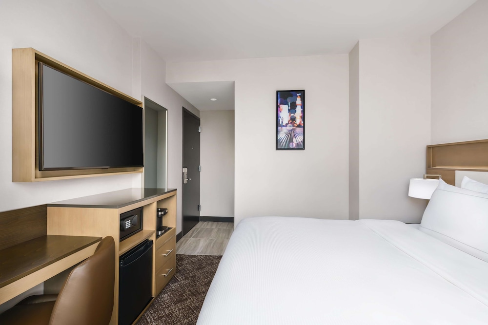 Doubletree by Hilton New York Times Square South — Hotel rooms in New York City, New York State