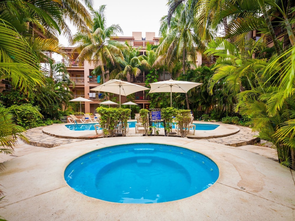Tukan Hotel Playa del Carmen — Swimming pool in Playa del Carmen, Quintana Roo