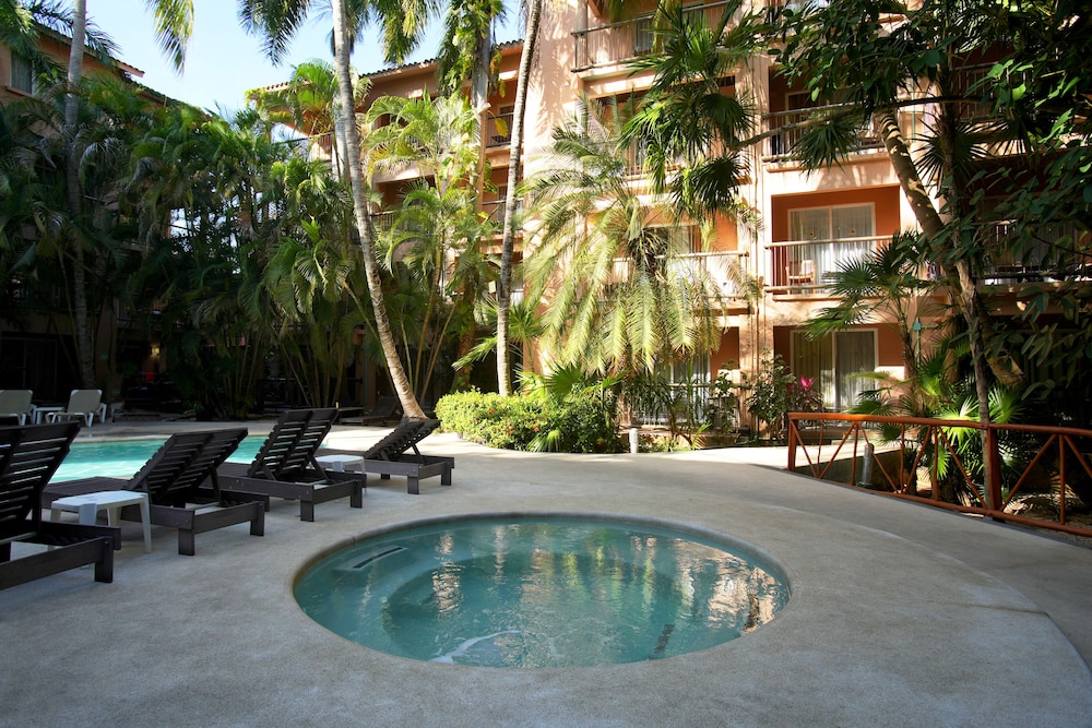 Tukan Hotel Playa del Carmen — Swimming pool in Playa del Carmen, Quintana Roo
