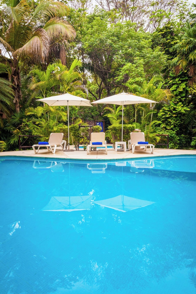 Tukan Hotel Playa del Carmen — Swimming pool in Playa del Carmen, Quintana Roo
