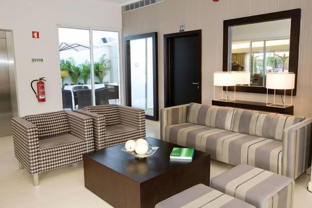 Hotel White Waters — Hotel rooms in Machico, Madeira