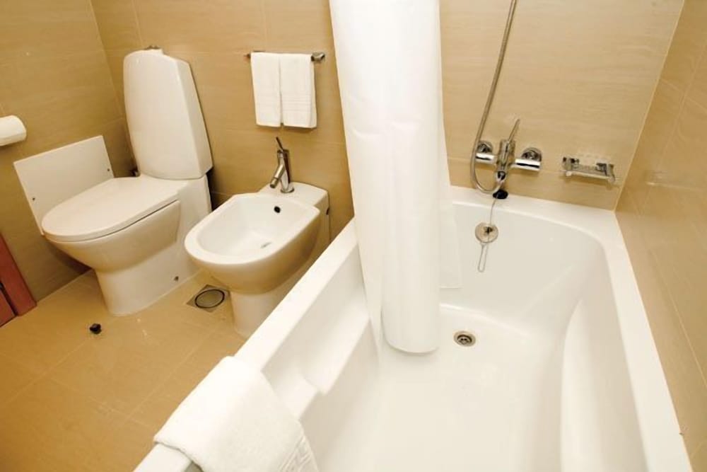 Hotel White Waters — Hotel rooms in Machico, Madeira