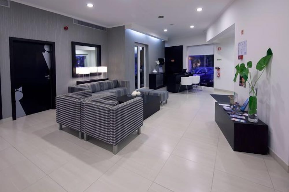 Hotel White Waters — Hotel rooms in Machico, Madeira