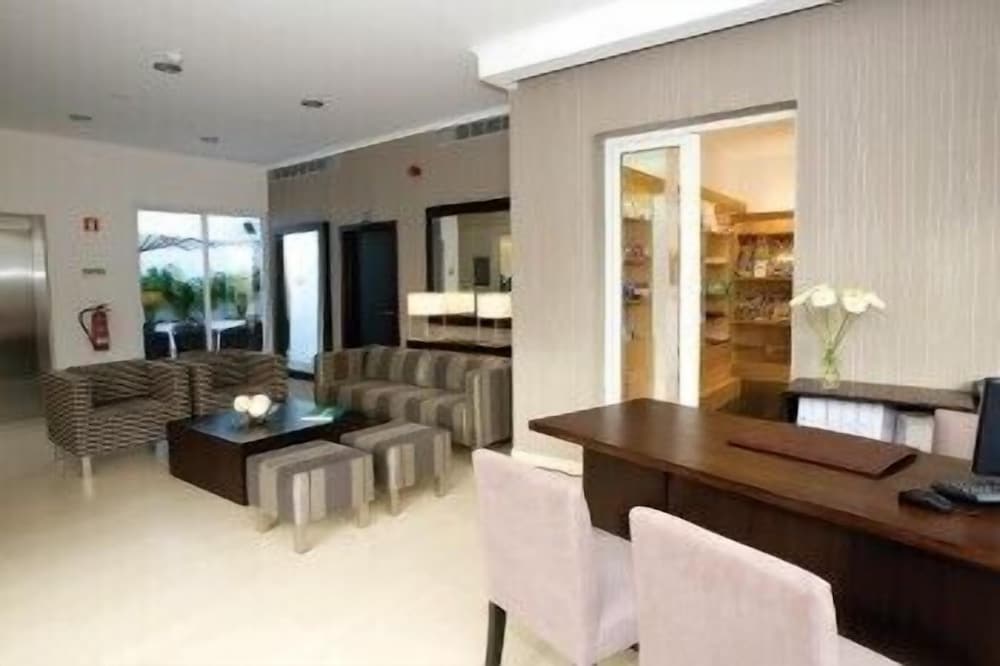 Hotel White Waters — Hotel rooms in Machico, Madeira