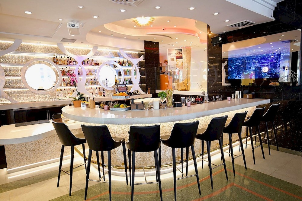 Cardozo Hotel South Beach — Restaurant & bars in Miami, Florida