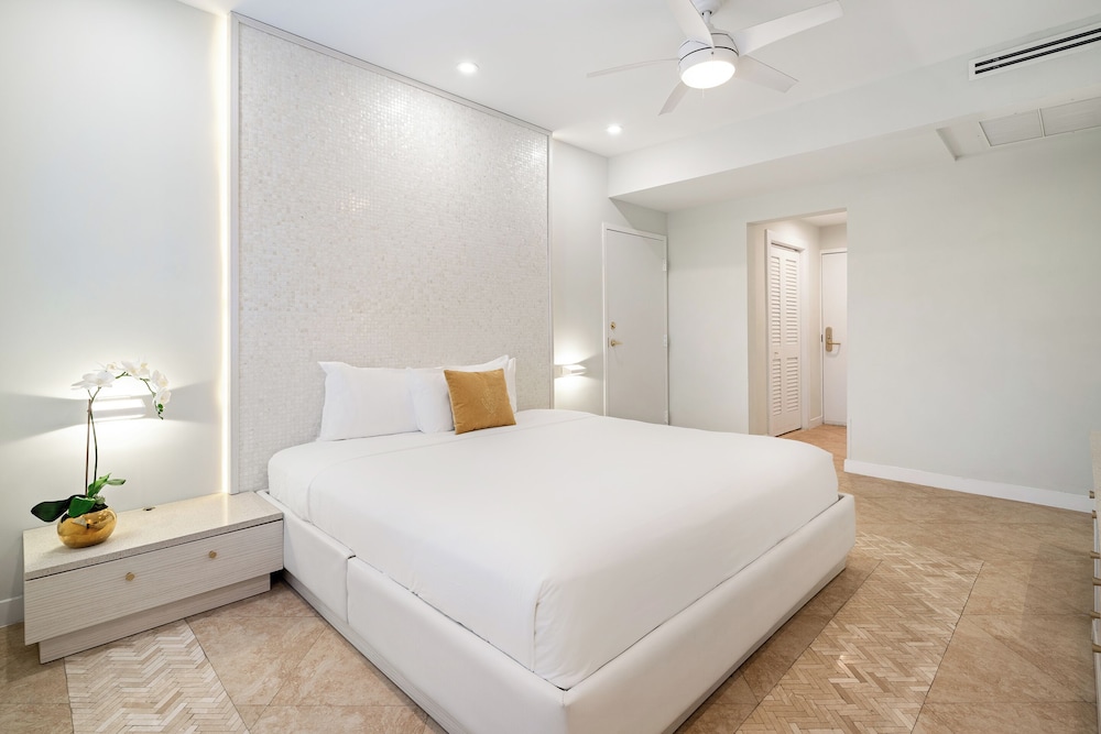 Cardozo Hotel South Beach — Hotel rooms in Miami, Florida