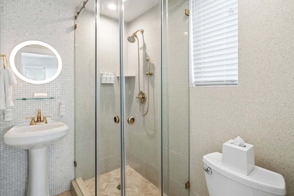 Cardozo Hotel South Beach — Hotel rooms in Miami, Florida