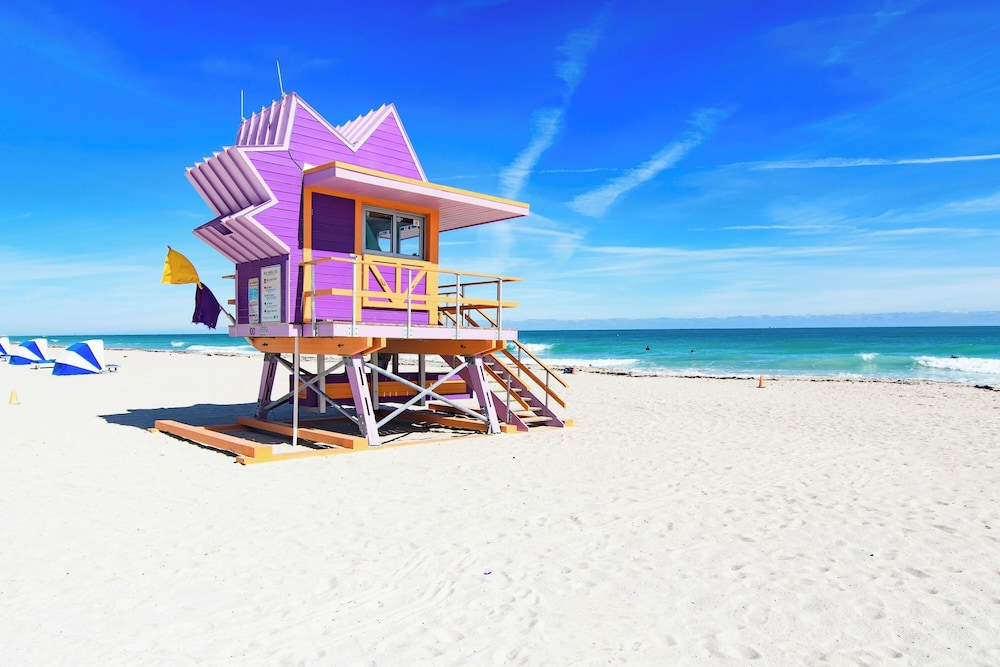 Cardozo Hotel South Beach — Beach in Miami, Florida
