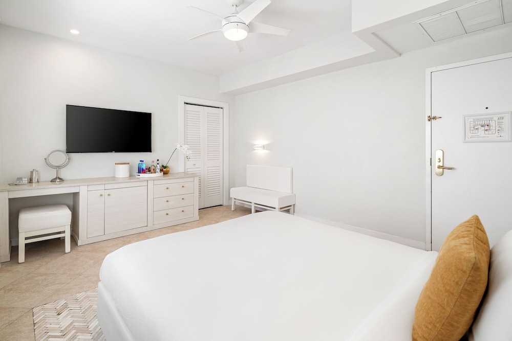 Cardozo Hotel South Beach — Hotel rooms in Miami, Florida