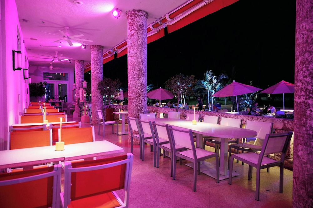 Cardozo Hotel South Beach — Restaurant & bars in Miami, Florida