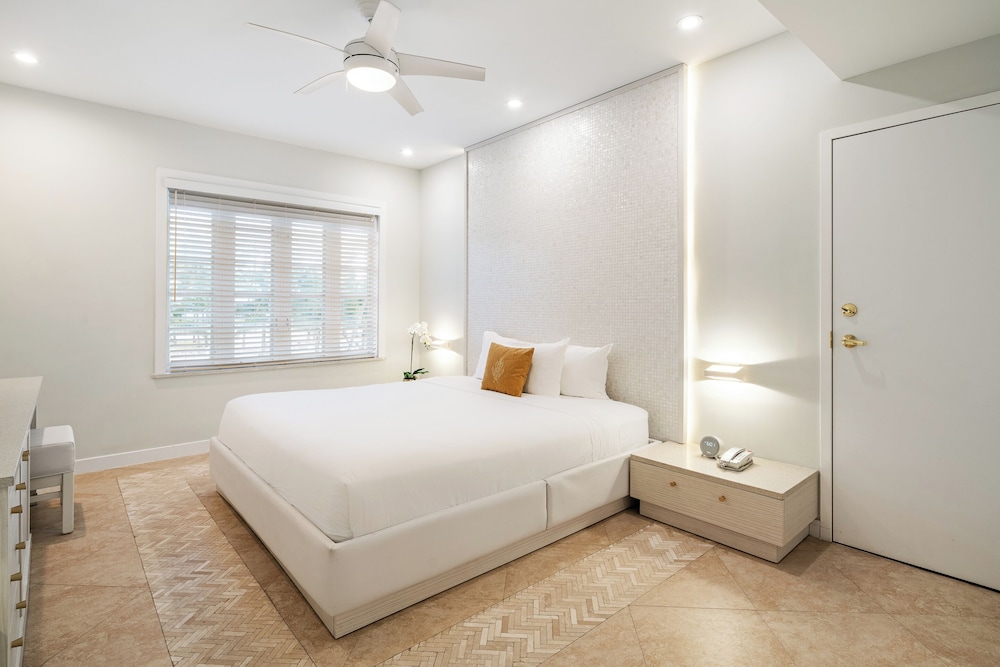 Cardozo Hotel South Beach — Hotel rooms in Miami, Florida