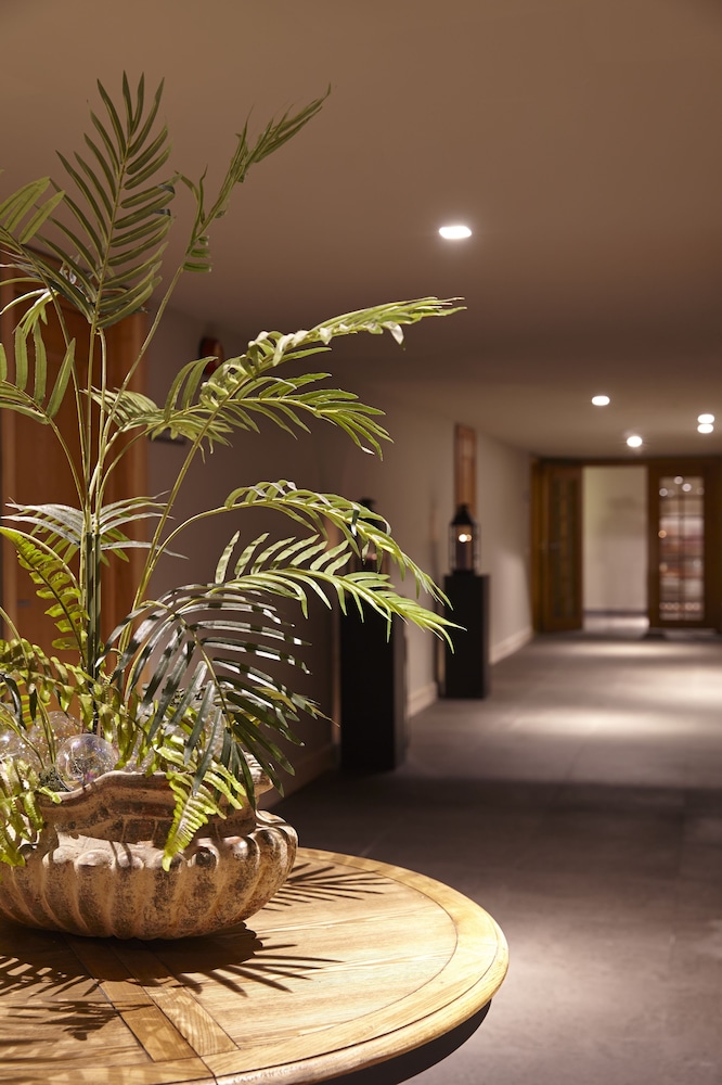 Les Suites at The Cliff Bay, by PortoBay — Hotel building in Funchal, Madeira