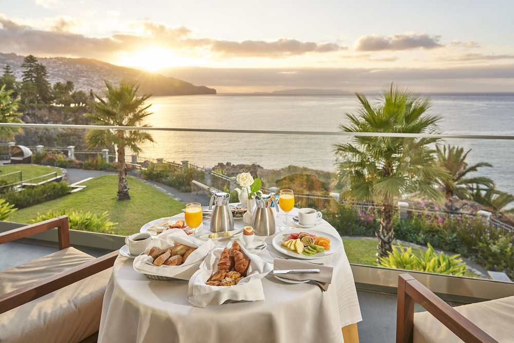 Les Suites at The Cliff Bay, by PortoBay — Restaurant & bars in Funchal, Madeira