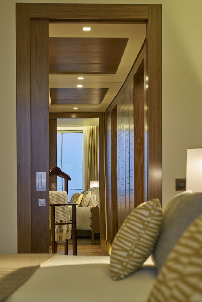 Les Suites at The Cliff Bay, by PortoBay — Hotel rooms in Funchal, Madeira