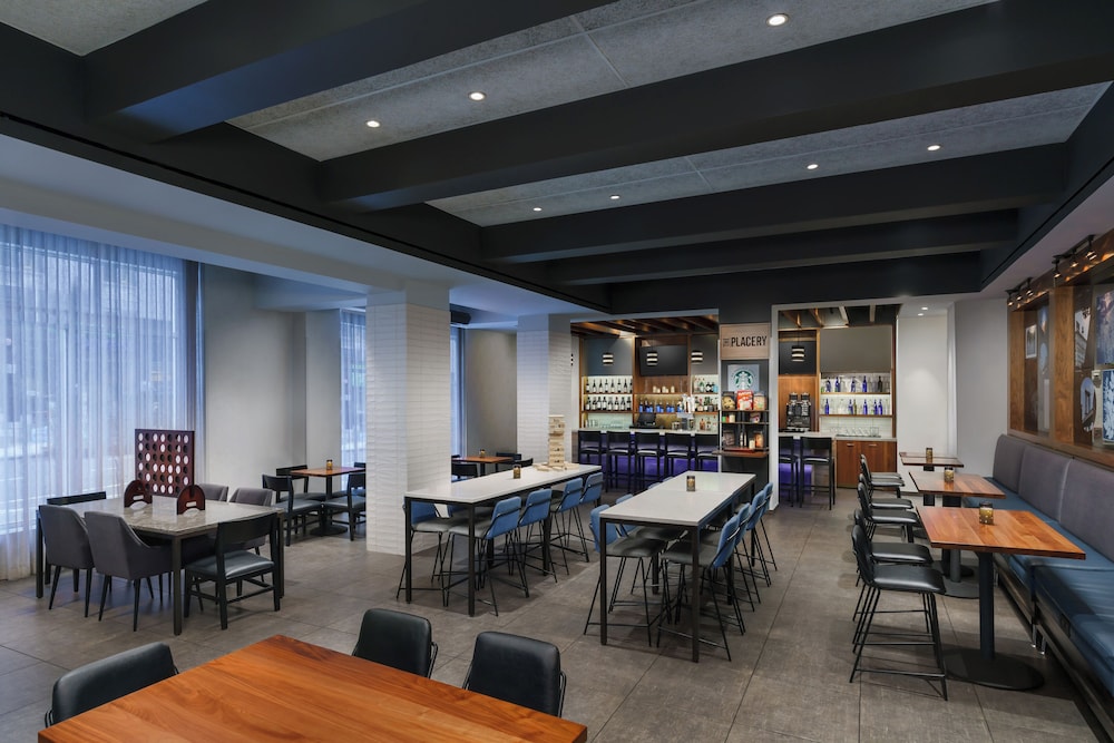 Hyatt Place New York City/Times Square — Restaurant & bars in New York City, New York State